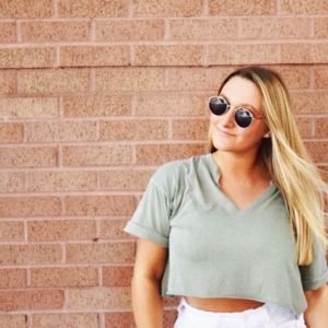 Meet your Posher, Danielle